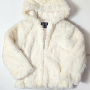 The Children's Place White Faux Fur coat Size: 10/12 L